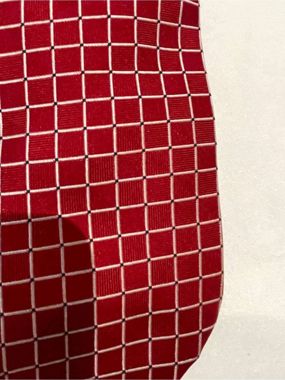 346 Brooks Brothers Red Grid-Pattern Tie - Classic Office & Event Accessory